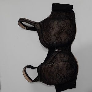 CACIQUE BLACK FLORAL MESH  BRA SZ  46D